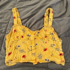 Super cute flower crop top